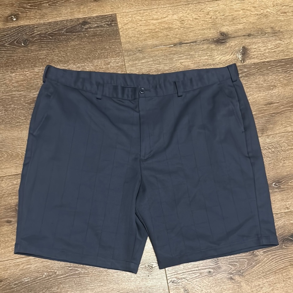 Izod golf navy shorts 44‎